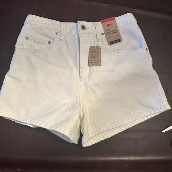 Levi’s mom shorts - Picture 1 of 7